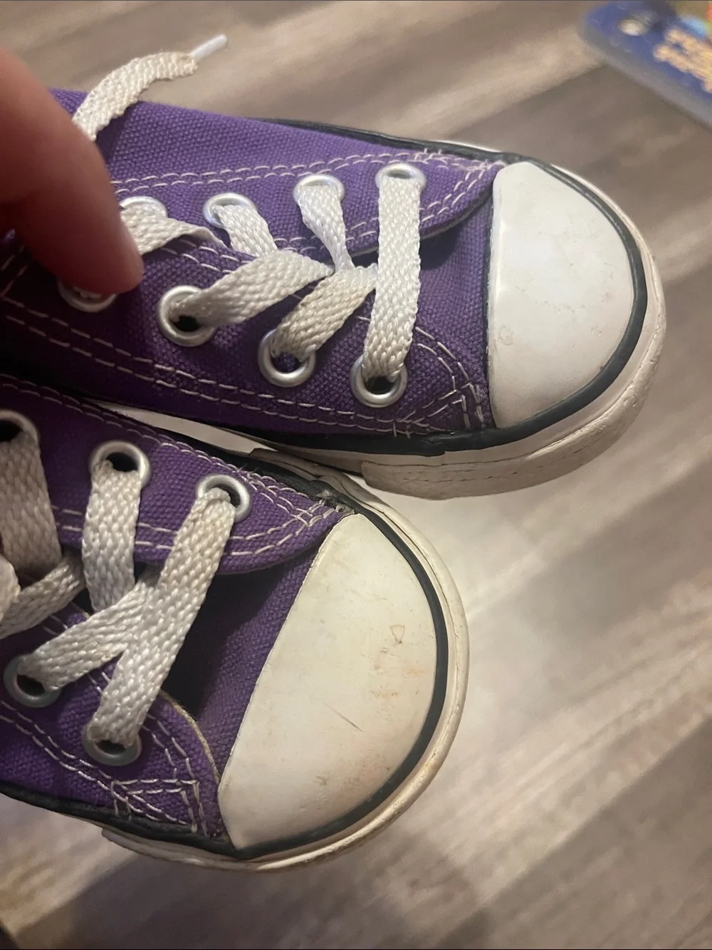 Kids Purple Canvas Low-Top Sneakers - White Toe size 5